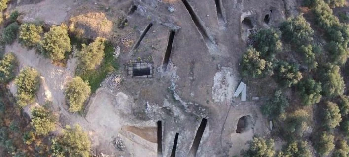 Βρέθηκε ασύλητος μυκηναϊκός τάφος στη Νεμέα -Με κοσμήματα, αγγεία, χάλκινα ξίφη (εικόνες)